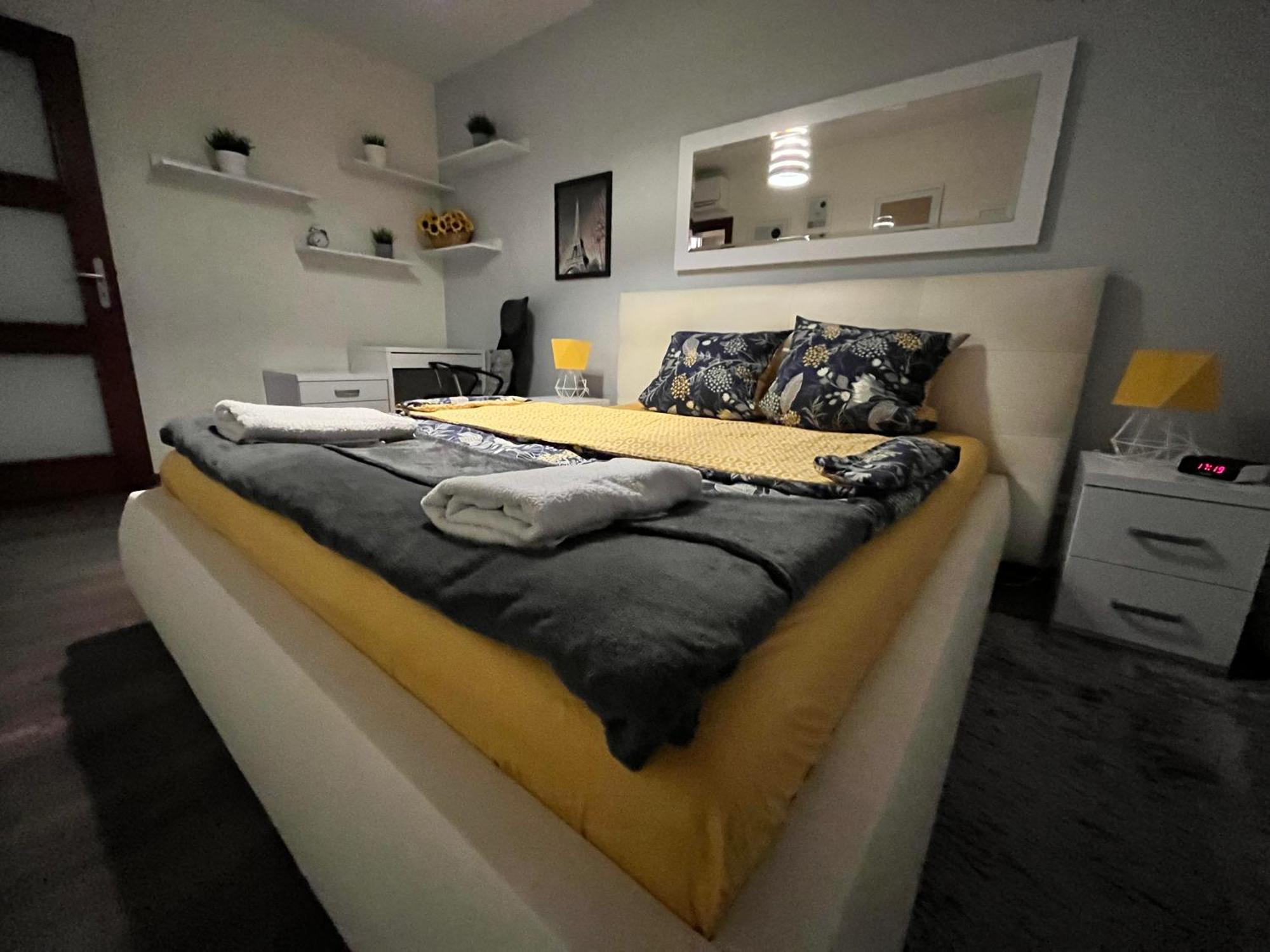Cracow Stay Premium Apartments Free Parking - 3 X Room - 3 X Aircondition Краків Екстер'єр фото
