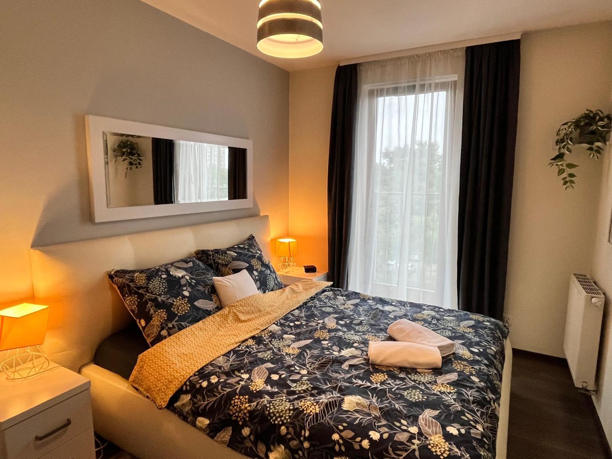 Cracow Stay Premium Apartments Free Parking - 3 X Room - 3 X Aircondition Краків Екстер'єр фото